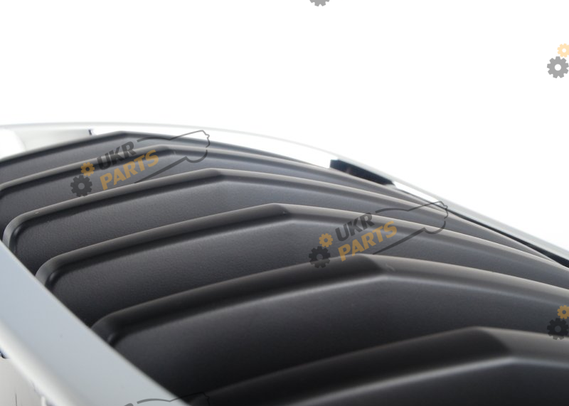 Решетка радиатора BMW 51137305589