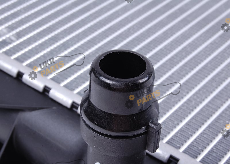 KUEHLER VAG 8E0121251AR KUEHLER VAG 8E0121251AR
