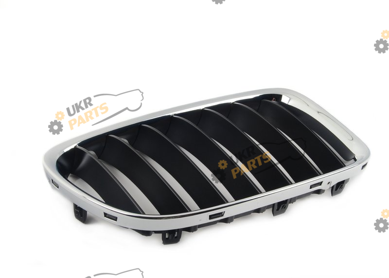 Решетка радиатора BMW 51112993306