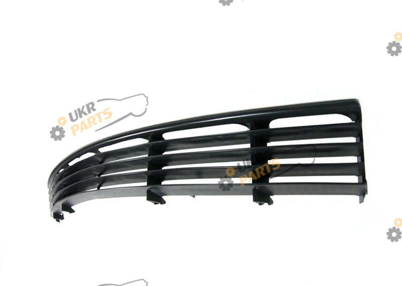Решетка переднего бампера BMW 51118165150