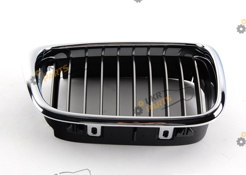 Решетка радиатора BMW 51132497262