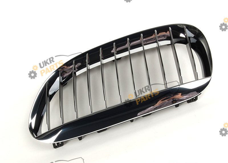 Решетка радиатора BMW 51137077931