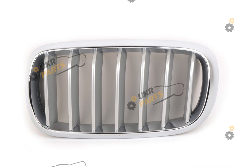 Решетка радиатора BMW 51117303107