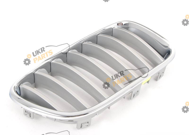 Решетка радиатора BMW 51 11 7 237 422
