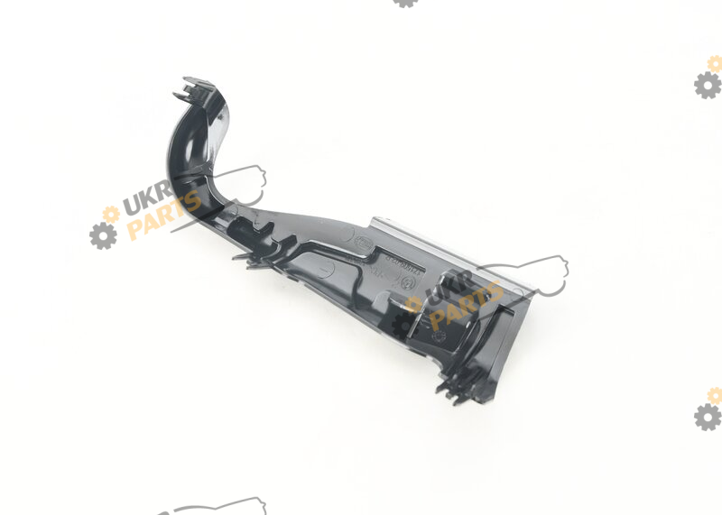 Решетка переднего бампера BMW 51117255366