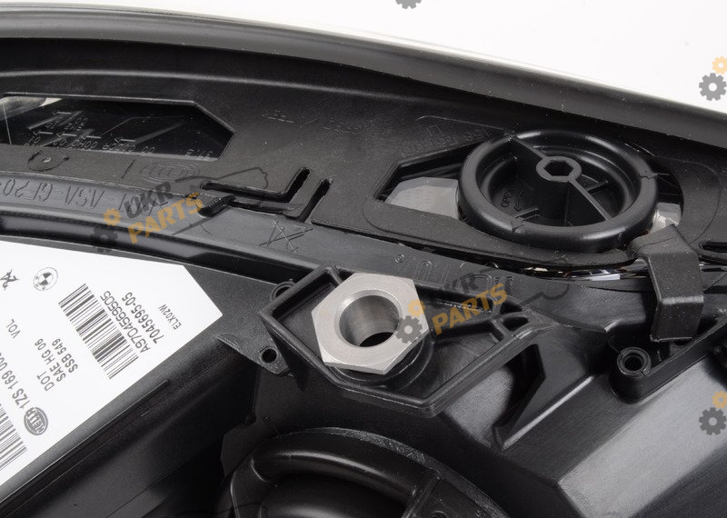BMW 63127045695 BMW 63127045695