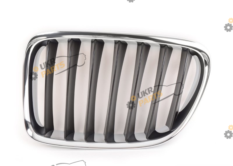 Решетка радиатора BMW 51112993305