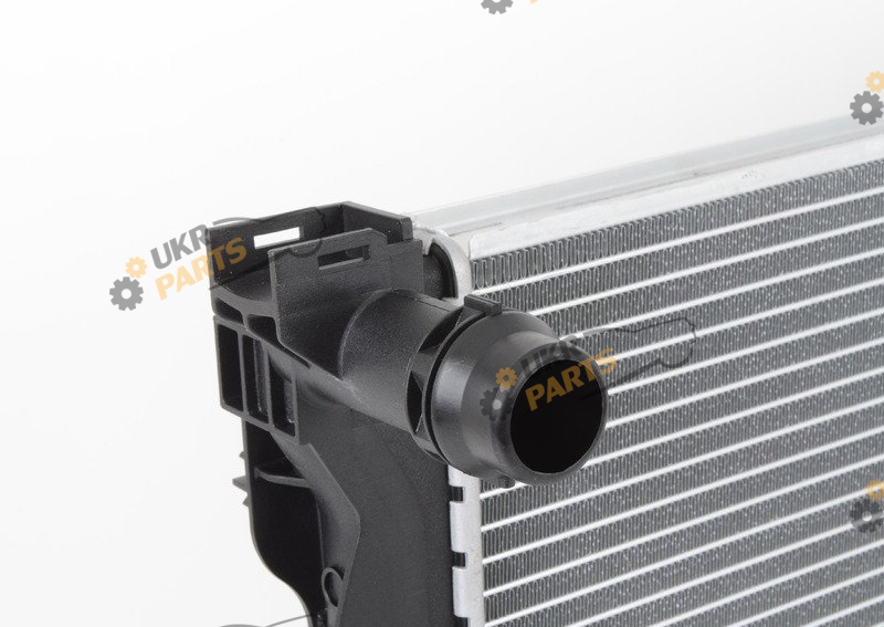 KUEHLER VAG 8E0121251AP KUEHLER VAG 8E0121251AP