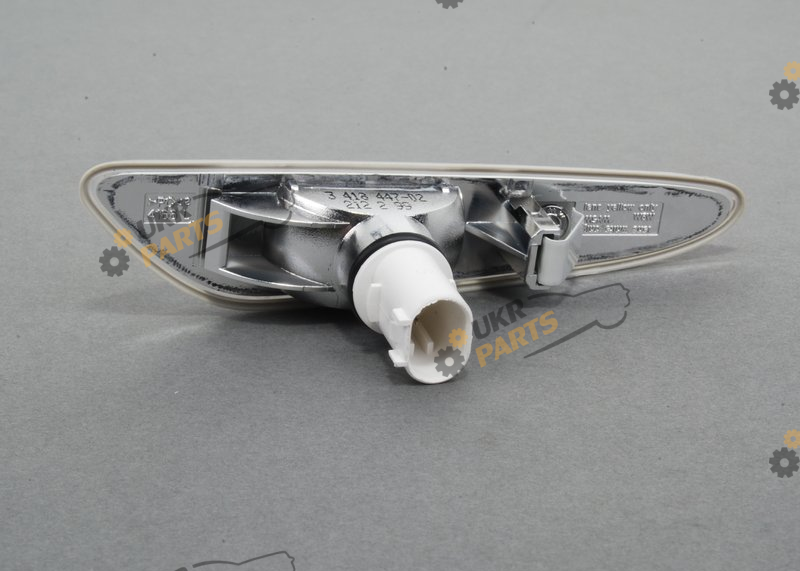 BMW 63133418447 BMW 63133418447