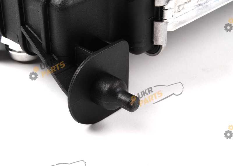 KUEHLER VAG 8E0121251AQ KUEHLER VAG 8E0121251AQ