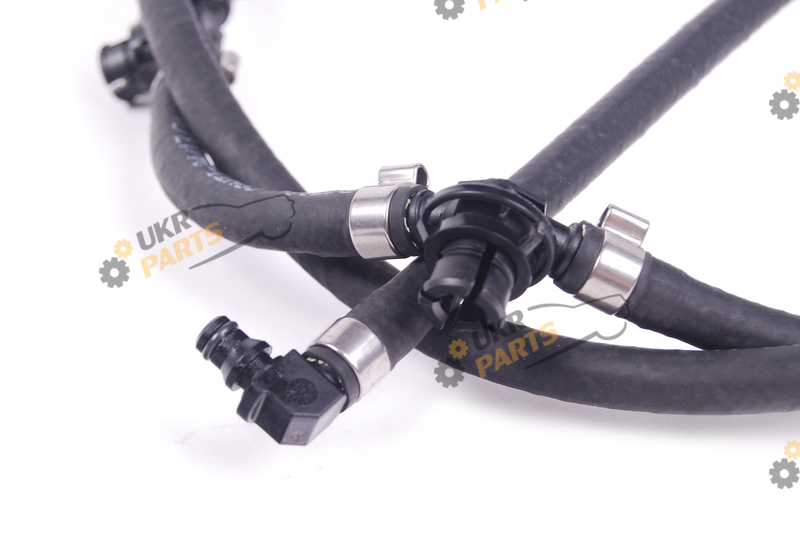 LECKOELLEITUNG MERCEDES-BENZ A6420705532 LECKOELLEITUNG MERCEDES-BENZ A6420705532