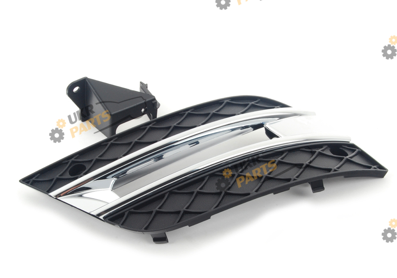 Решетка переднего бампера MERCEDES-BENZ A 164 880 19 24