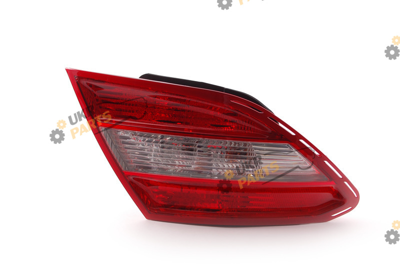 MERCEDES-BENZ A 204 906 83 02