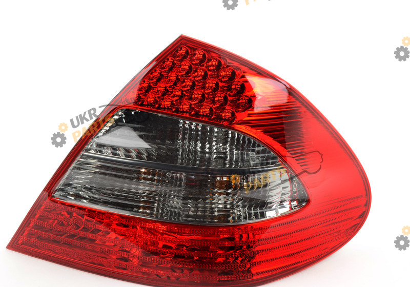  MERCEDES-BENZ A2118202664