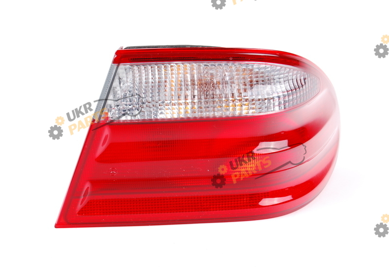 Задний фонарь MERCEDES-BENZ A 210 820 36 64