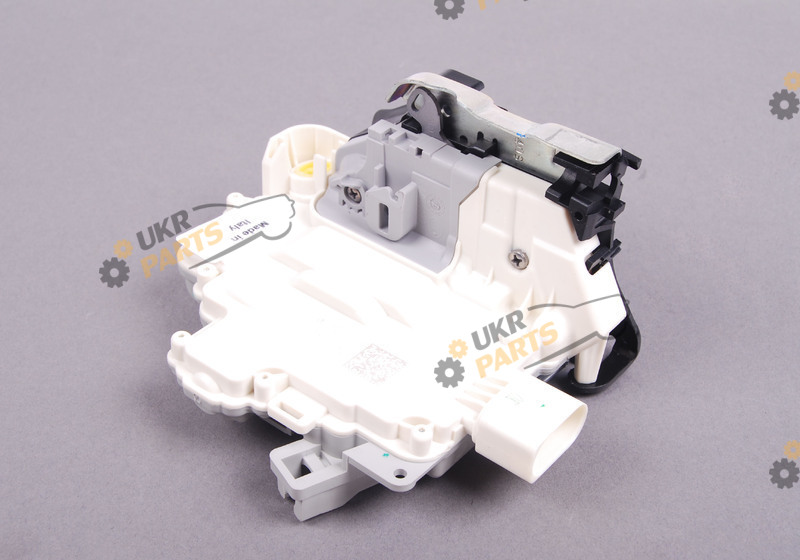  PORSCHE 8J1837015A