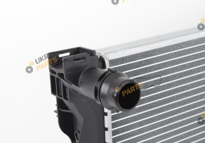 KUEHLER VAG 8E0121251AP KUEHLER VAG 8E0121251AP