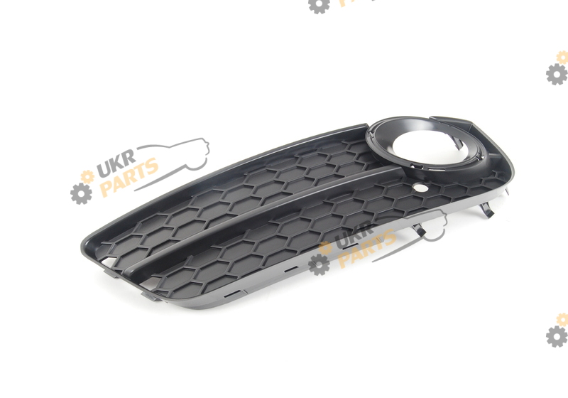Решетка переднего бампера VAG 8T080768101C