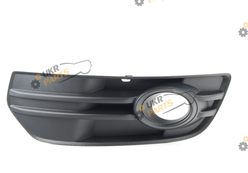 Решетка переднего бампера VAG 8R0807681A01C