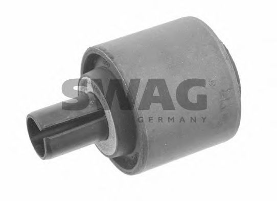 Сайлентблок рычага SWAG 10 79 0036