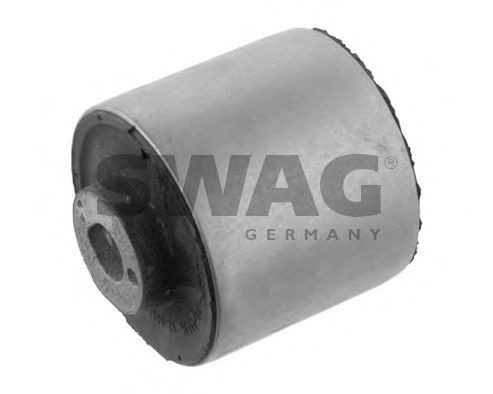 Сайлентблок рычага SWAG 10 93 4732