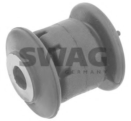 Сайлентблок рычага SWAG 30 92 4390