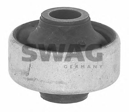 Сайлентблок рычага SWAG 32 69 0009