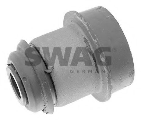 Сайлентблок рычага SWAG 82 94 2497