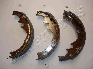 Тормозные колодки барабанные JAPANPARTS GF-136AF