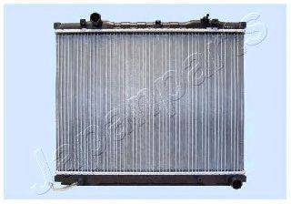 Радиатор охлаждения двигателя JAPANPARTS RDA333015