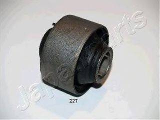 Сайлентблок рычага JAPANPARTS RU-227