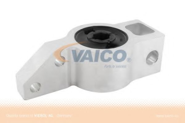 Сайлентблок рычага VAICO V10-3116