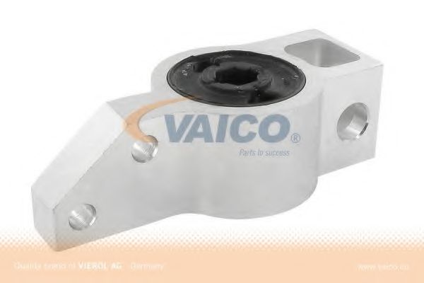 Сайлентблок рычага VAICO V10-3117