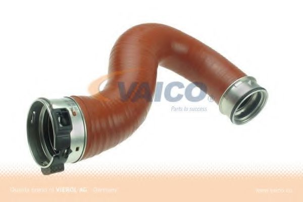 Патрубок наддува VAICO V30-1799