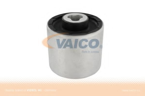 Сайлентблок рычага VAICO V30-7651