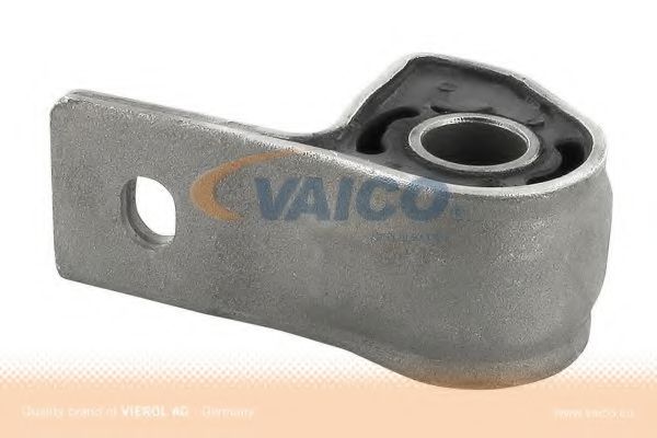 Сайлентблок рычага VAICO V42-9526
