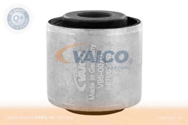 Сайлентблок рычага VAICO V95-0070