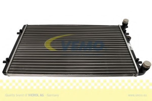 Радиатор охлаждения двигателя VEMO V15-60-5022
