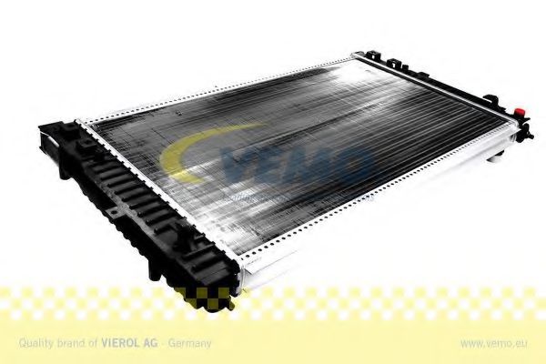Радиатор охлаждения двигателя VEMO V15-60-5041