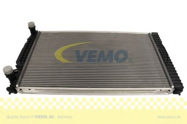 Радиатор охлаждения двигателя VEMO V15-60-5046