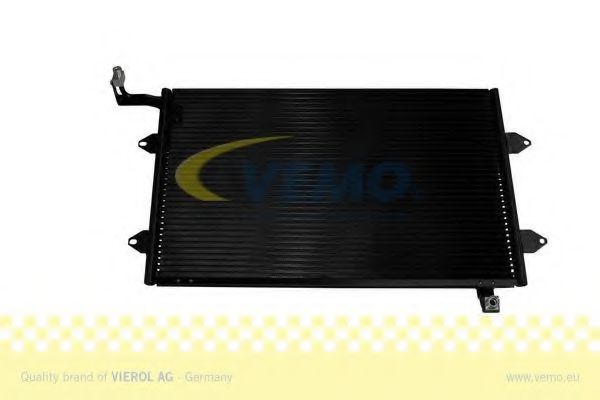 Радиатор кондиционера VEMO V15-62-1004