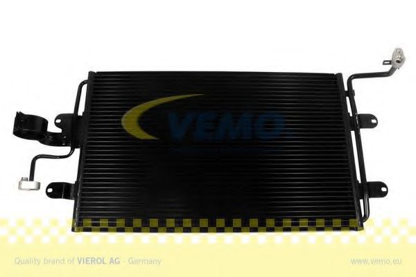 Радиатор кондиционера VEMO V15-62-1005