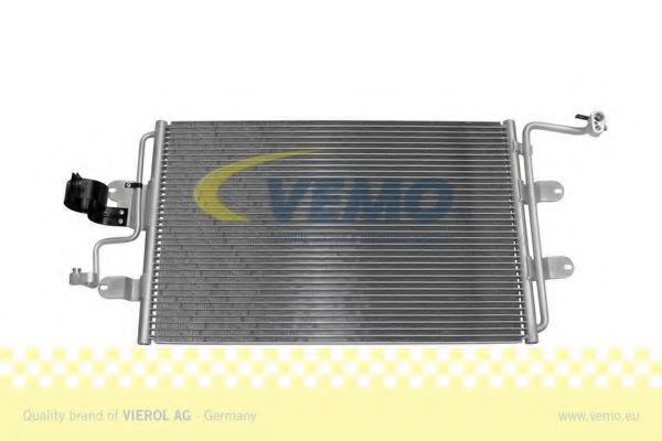 Радиатор кондиционера VEMO V15-62-1012