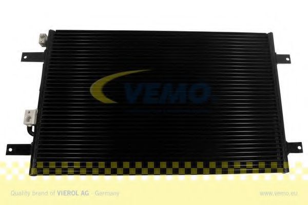 Радиатор кондиционера VEMO V15-62-1013