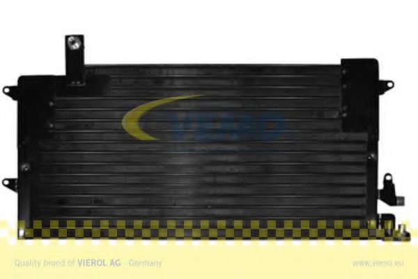 Радиатор кондиционера VEMO V15-62-1023