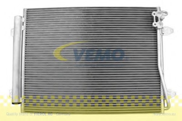 Радиатор кондиционера VEMO V15-62-1029