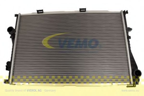 Радиатор охлаждения двигателя VEMO V20-60-1516