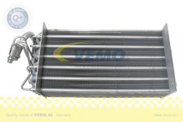 Испаритель кондиционера VEMO V20-65-0007