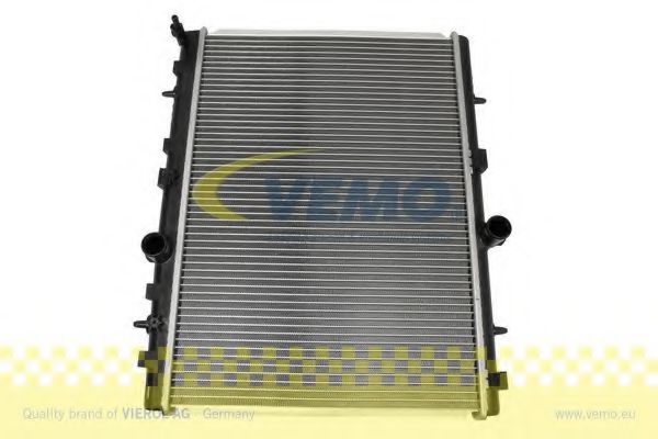 Радиатор охлаждения двигателя VEMO V22-60-0014