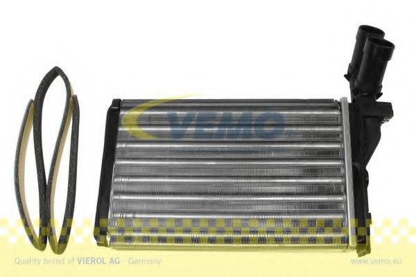 Радиатор печки VEMO V22-61-0002